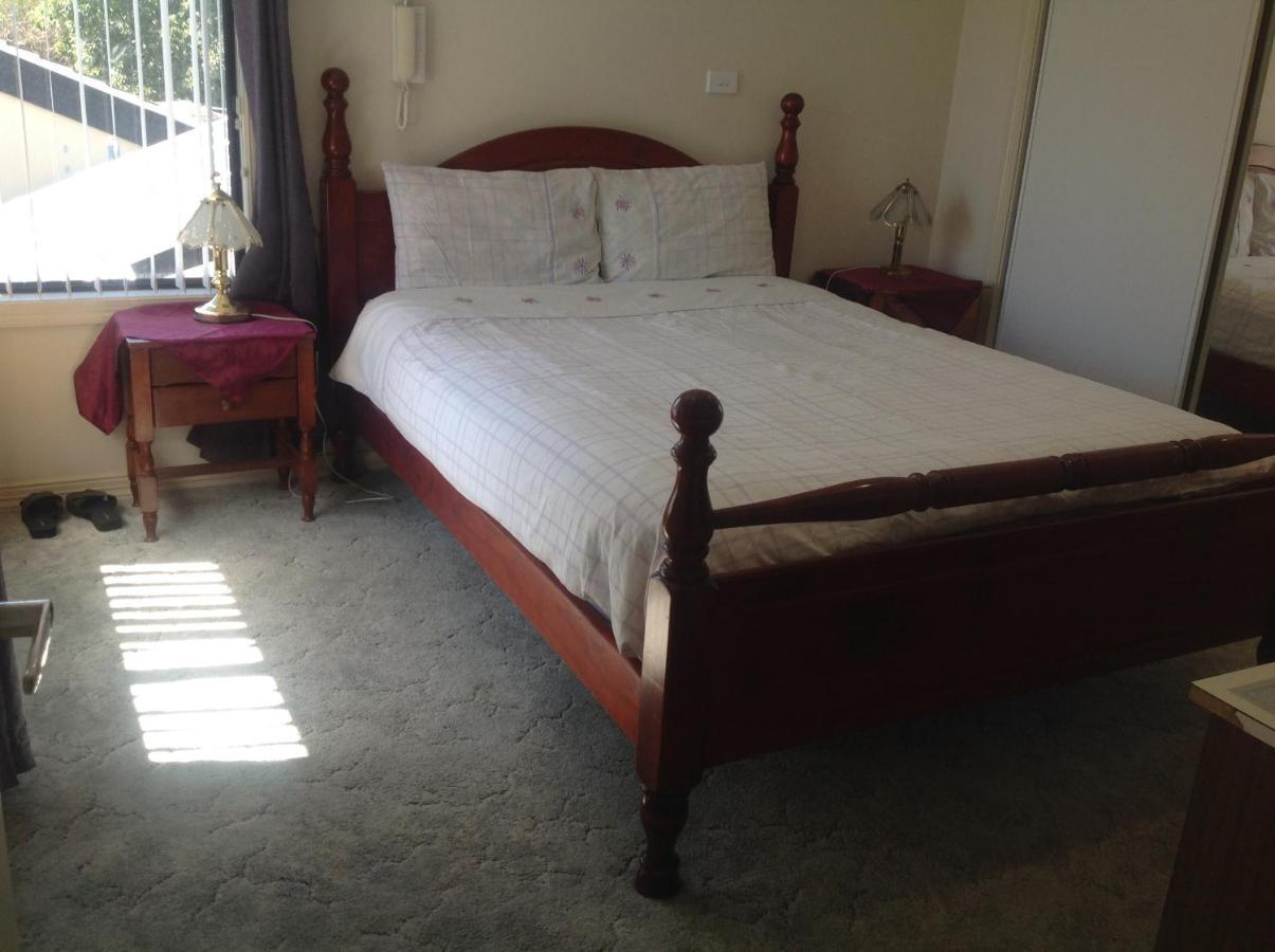 A Home Away From Home Canberra Eksteriør billede