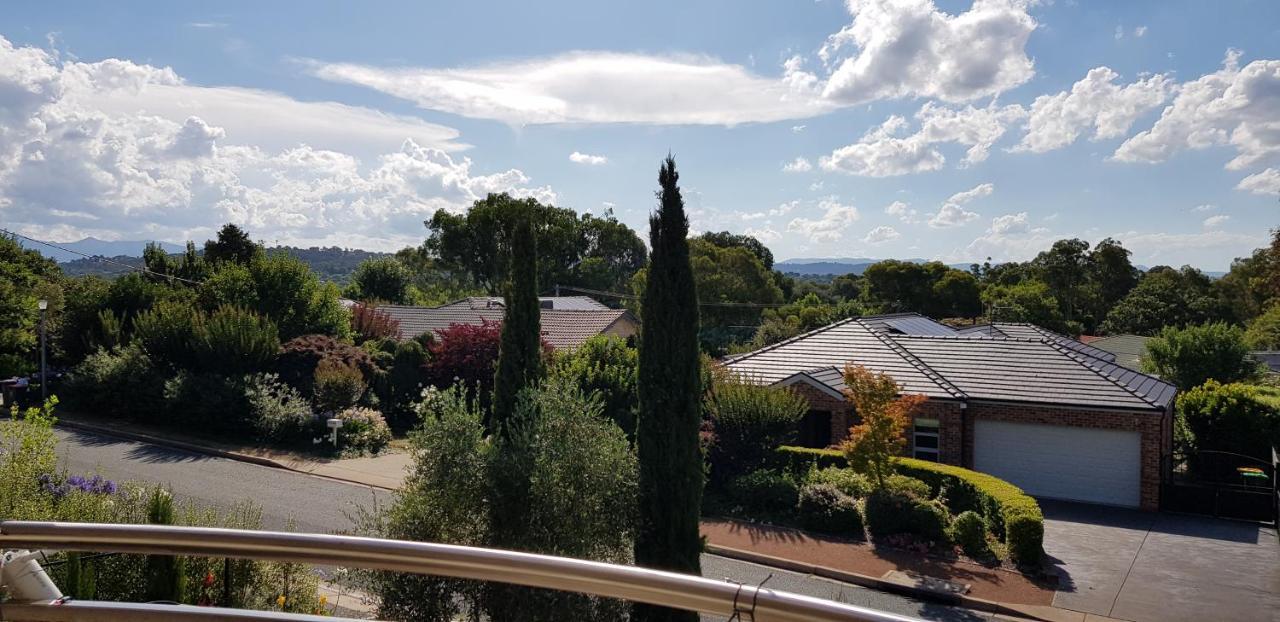 A Home Away From Home Canberra Eksteriør billede